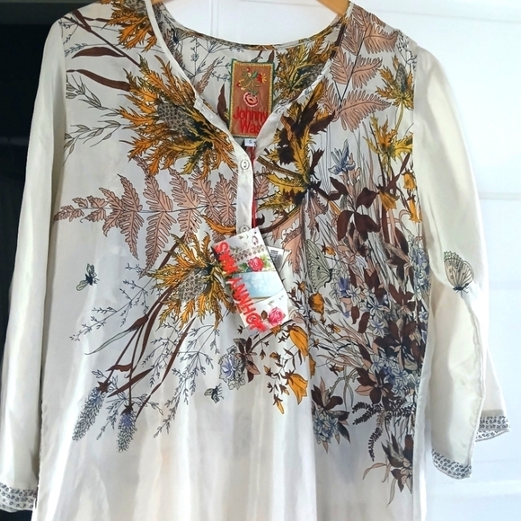 Johnny Was Tunic Top Button Closure Fall Print 100% Silk Lightweight New Tags - Picture 11 of 17